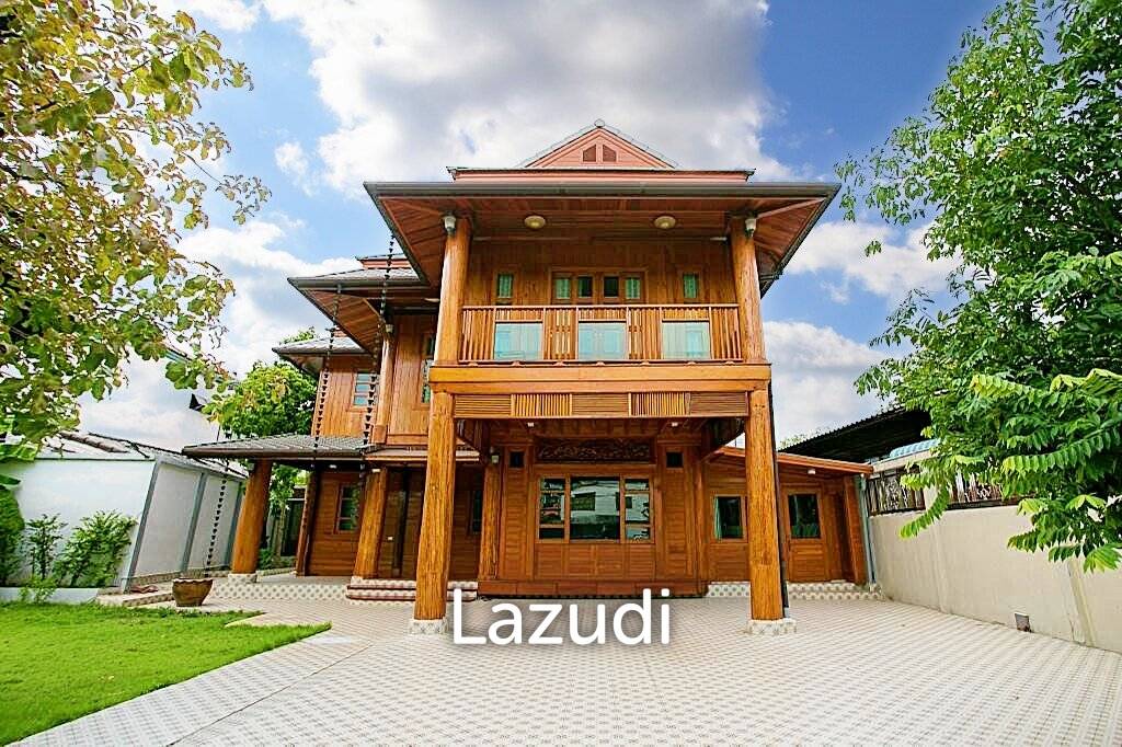 3 bedrooms Cafe / restaurant in Bangkok, Thailand No. 14395