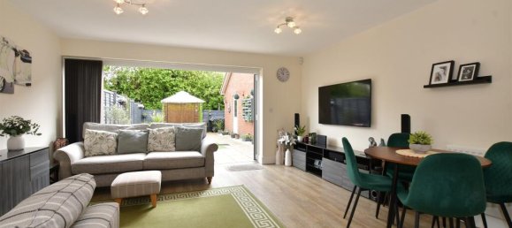 4 bedrooms Townhouse in Essex, United Kingdom No. 4049 2