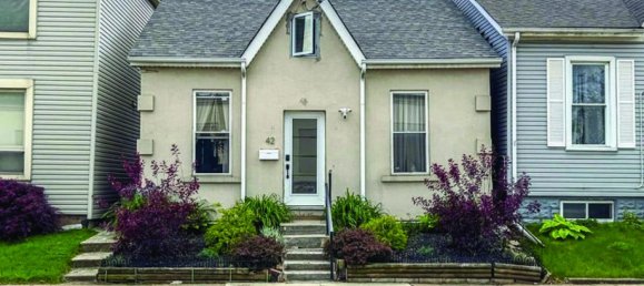 2 bedrooms House in Hamilton, Canada No. 419 2