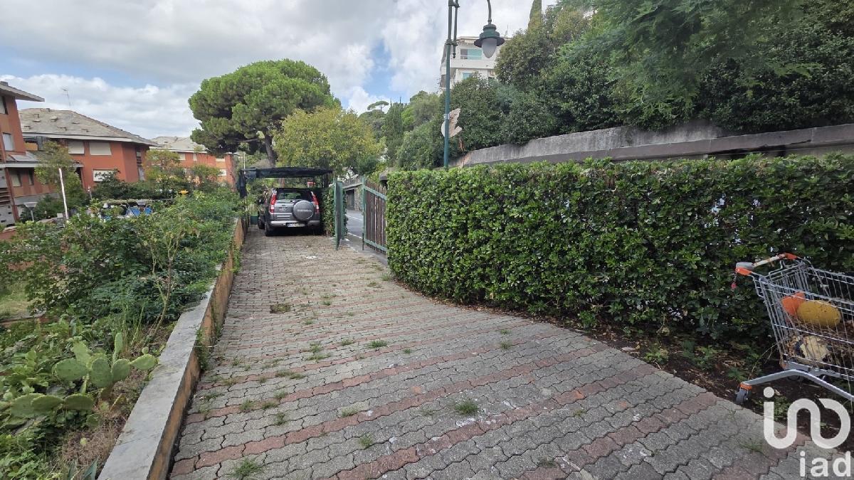 2 Schlafzimmer Wohnung in Arenzano, Italy, Nr. 329247