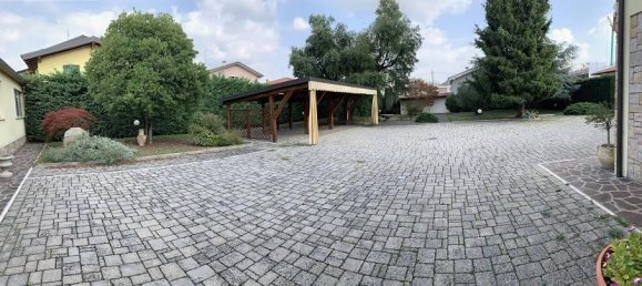 Вилла с 5 комнатами в Палаццоло суль Ольо, Италия № 23359 8