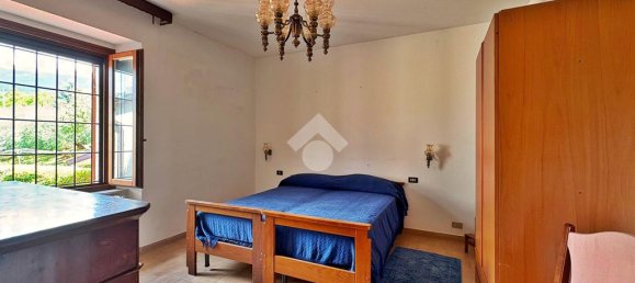 4 bedrooms House in Nocera Umbra, Italy No. 293727 6