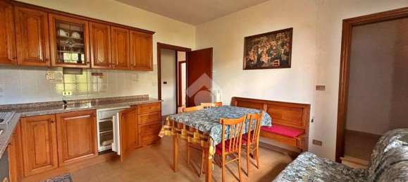 4 bedrooms House in Nocera Umbra, Italy No. 293727 4
