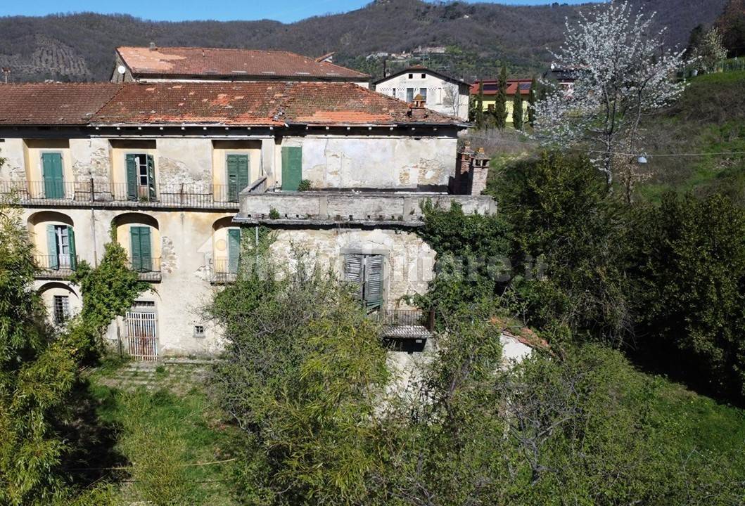 7 bedrooms House in Casola in Lunigiana, Italy No. 349477