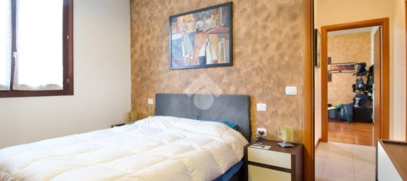 Apartamento T2 em Reggio Emilia, Italy N.º 225985 10