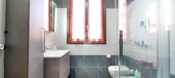 Apartamento T2 em Reggio Emilia, Italy N.º 225985 26