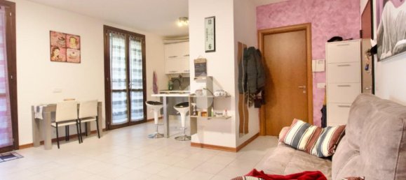 Apartamento T2 em Reggio Emilia, Italy N.º 225985 9
