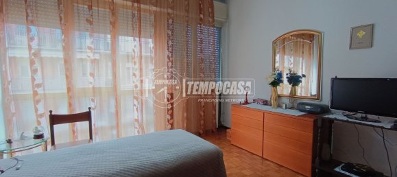 2 rooms Apartment in Bergamo, Italy No. 95487 16
