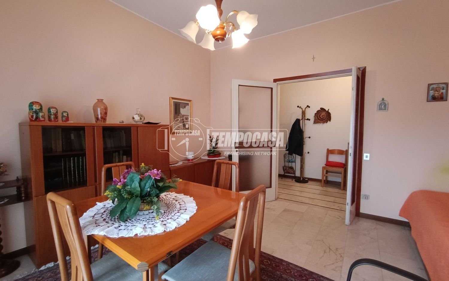 2 rooms Apartment in Bergamo, Italy No. 95487