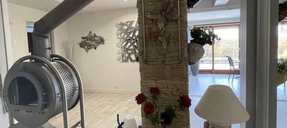 Дом с 4 спальнями в Юримениль, Франция № 216832 12