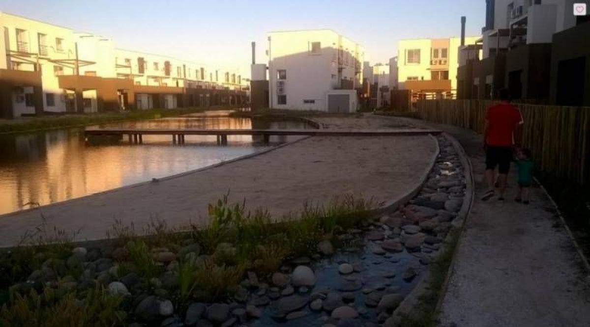 Estudio en Tigre, Argentina No. 8534