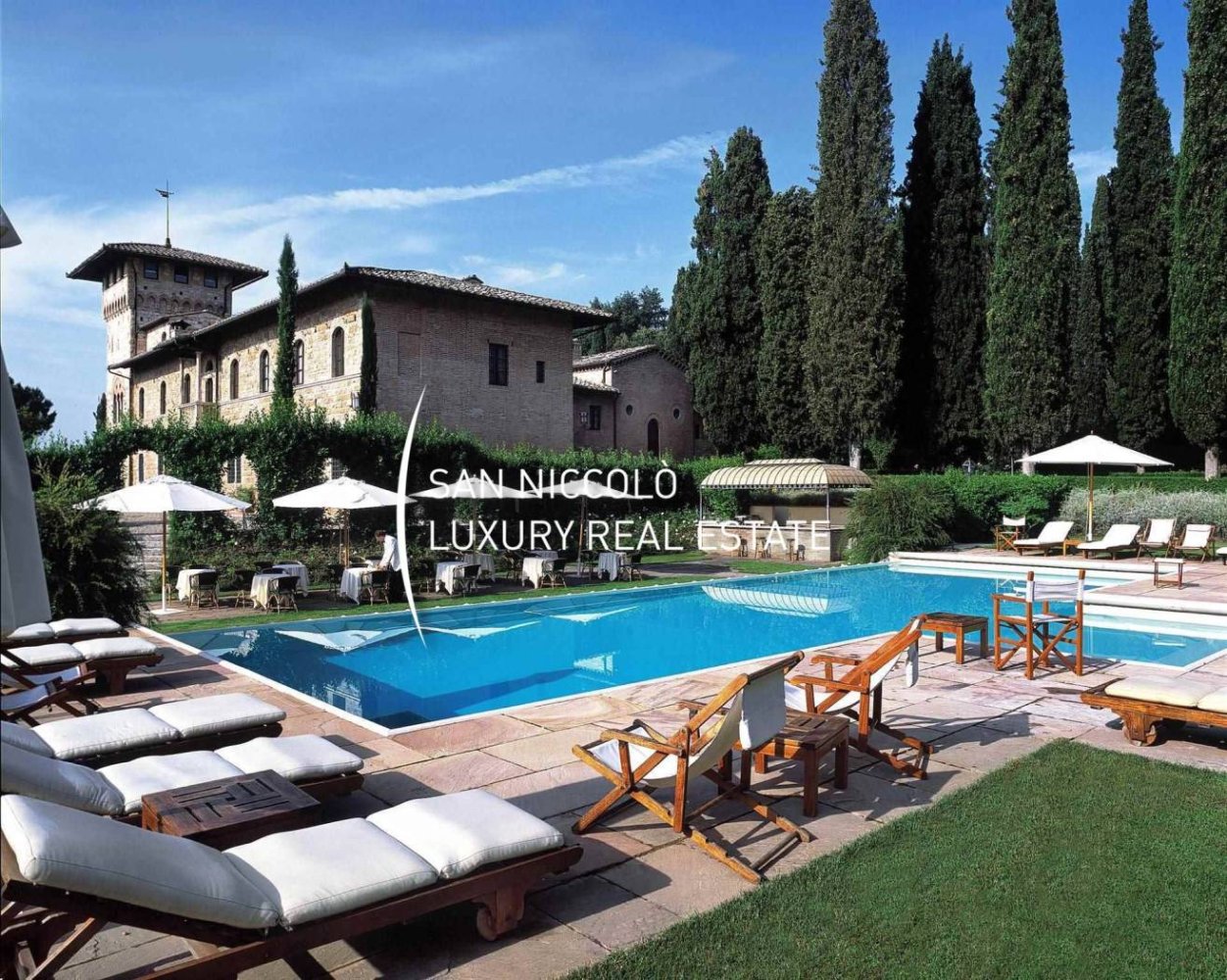 Отель, гостиница 2400м² в Сан Джиминьяно, Италия № 207511