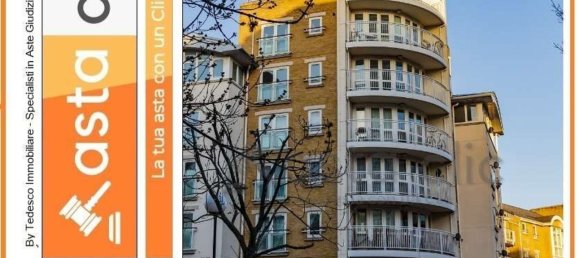 Garagem em Salerno, Italy 57 m² N.º 224764 82