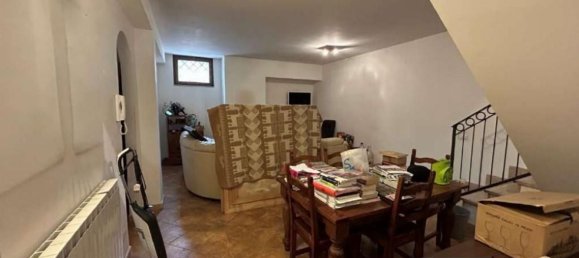 6 rooms House in Pomezia, Italy No. 12631 16