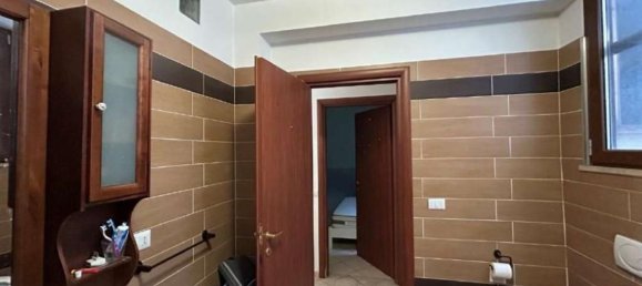 6 rooms House in Pomezia, Italy No. 12631 7