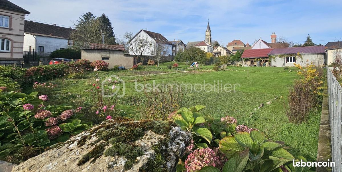 Terrain à Montreux-Vieux, France 703m² No. 154597