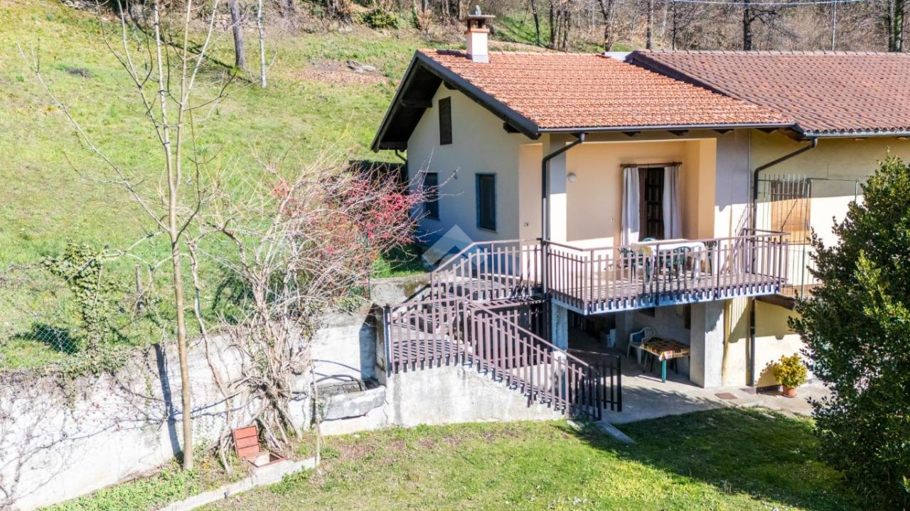 Casa de 2 divisões em Piasco, Italy N.º 42282