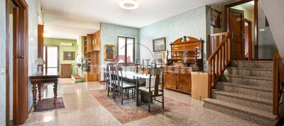 Villa de 4 dormitorios en Barbariga, Italy No. 10889 7