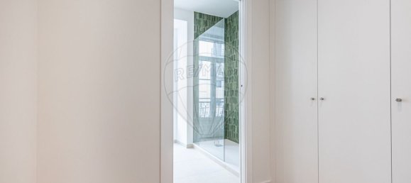 3 bedrooms Apartment in Lisbon, Portugal No. 101378 8