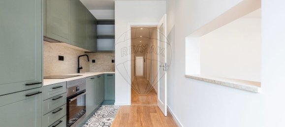 3 bedrooms Apartment in Lisbon, Portugal No. 101378 5