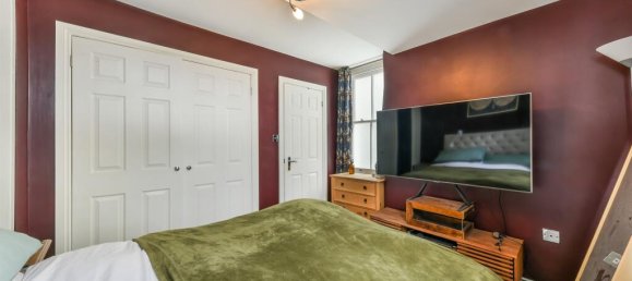 1 bedroom Apartment in London, United Kingdom No. 9649 6