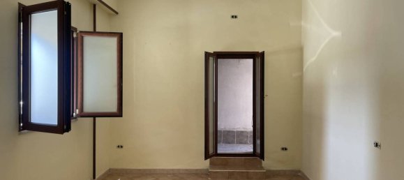 3 bedrooms Apartment in Arzano, Italy No. 262714 17