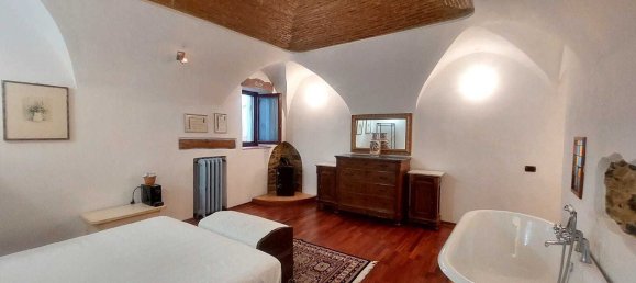 5 bedrooms Apartment in Imperia, Italy No. 322783 16