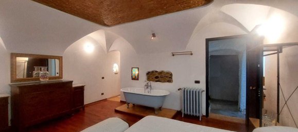 5 bedrooms Apartment in Imperia, Italy No. 322783 17