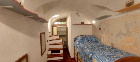 5 bedrooms Apartment in Imperia, Italy No. 322783 12