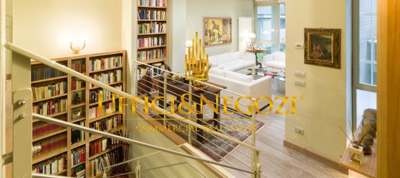 220m² Office in Milan, Italy No. 358995 5