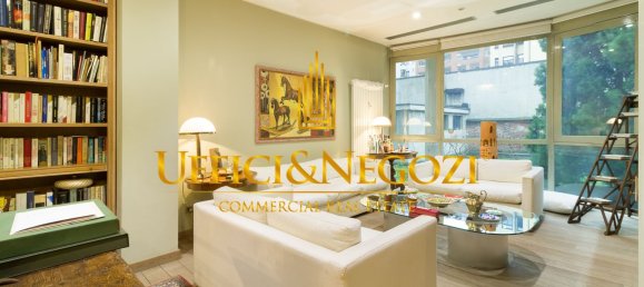 220m² Office in Milan, Italy No. 358995 6