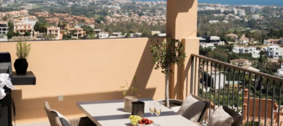 2 Schlafzimmer Penthouse in El Paraiso, Spain, Nr. 124212 23