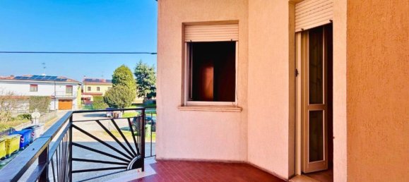 4 bedrooms Apartment in Terre del Reno, Italy No. 373242 19