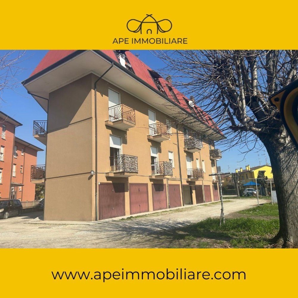 4 bedrooms Apartment in Terre del Reno, Italy No. 373242