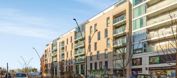 2 bedrooms Apartment in Epsom, United Kingdom No. 9734 7