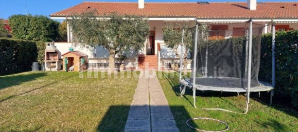Villa de 4 dormitorios en Rome, Italy No. 323997 23