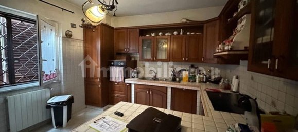 Apartamento de 4 dormitorios en Rome, Italy No. 9640 16