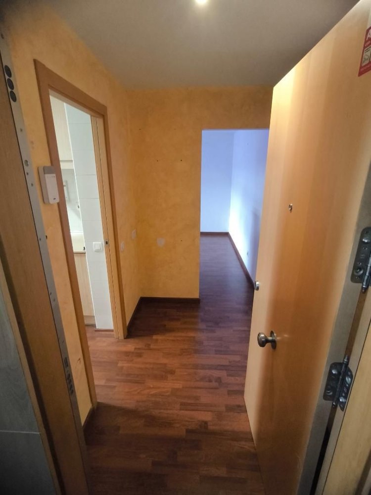 3 غرف نوم شقة في Montcada i Reixac, Spain رقم 234155