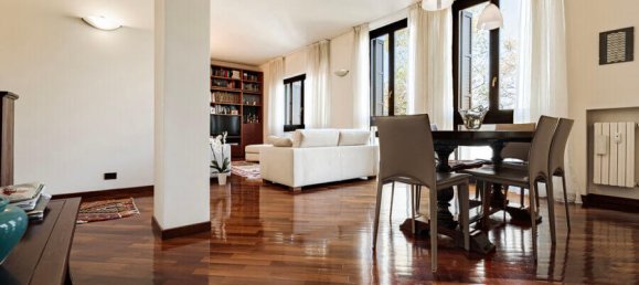 2 bedrooms Apartment in Milan, Italy No. 243881 7