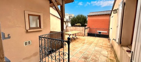 3 chambres Duplex à Mâcon, France No. 353577 2