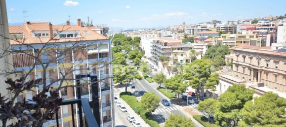 3 chambres Appartement à Cagliari, Italy No. 302156 2