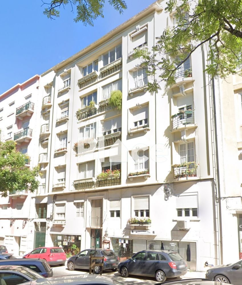 6 bedrooms Apartment in Lisbon, Portugal No. 348289