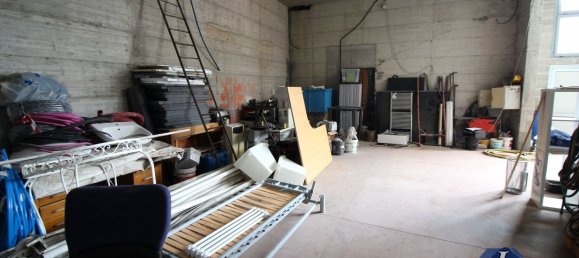 260m² Warehouse in Bollate, Italy No. 65792 9