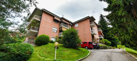 2 bedrooms Apartment in Turin, Italy No. 162661 2