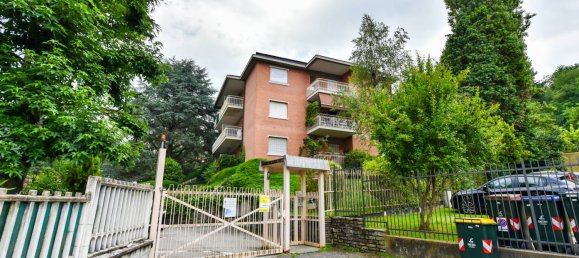 2 bedrooms Apartment in Turin, Italy No. 162661 3