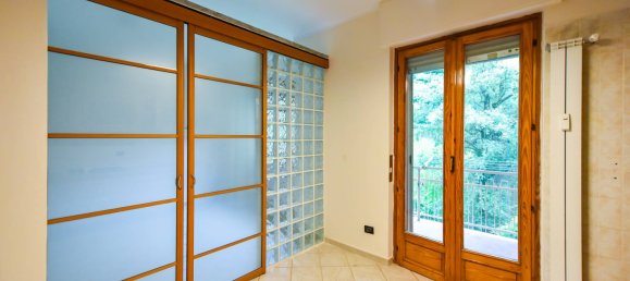 2 bedrooms Apartment in Turin, Italy No. 162661 13