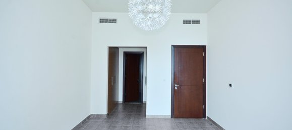1 bedroom Apartment in Business Bay, UAE No. 437 7