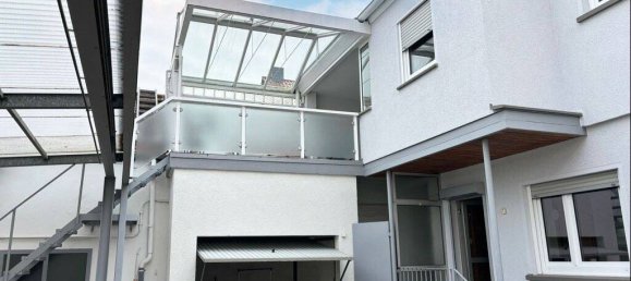 6 rooms Townhouse in Aschaffenburg, Germany No. 242525 2