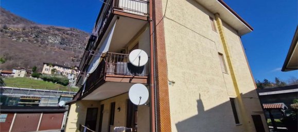 3 rooms Apartment in Omegna, Italy No. 202235 3