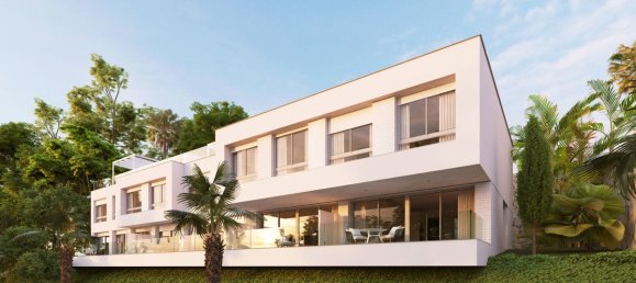 3 bedrooms Townhouse in Cancelada, Spain No. 3285 2